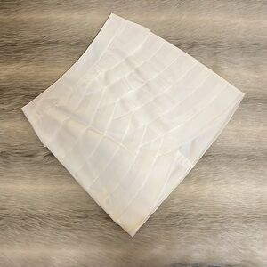 Vintage BCBGMAXAZRIA Off White 0 Tiered Pencil Skirt Front V Layered Stretch Y2K